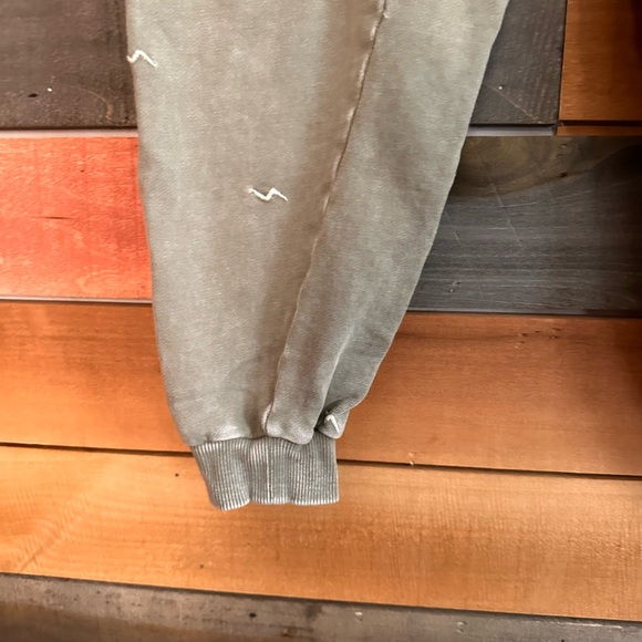 Easel Jogging Pants with Lightning Bolts - Picture 2 of 8